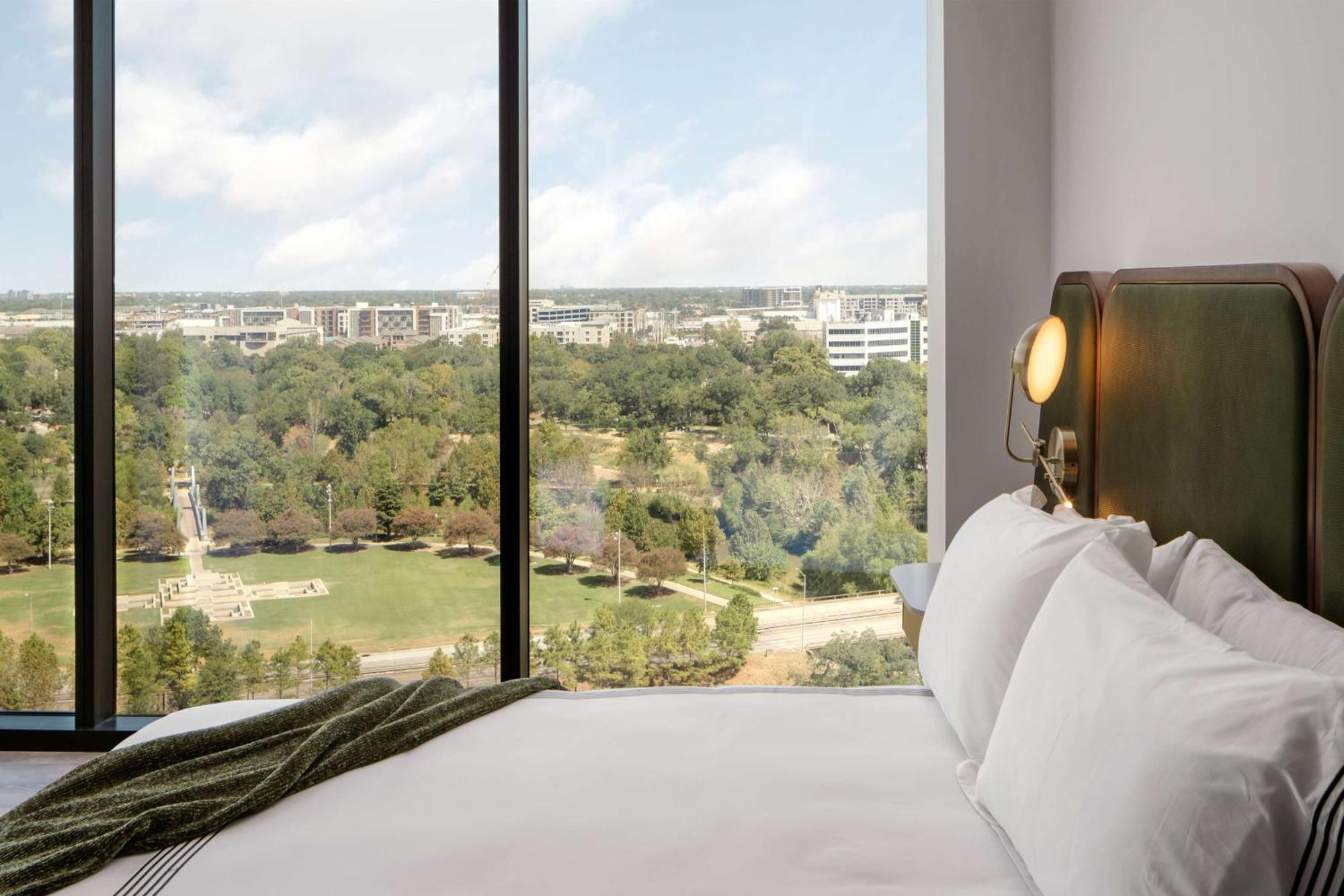 Thompson Houston, By Hyatt Hotel Exterior foto